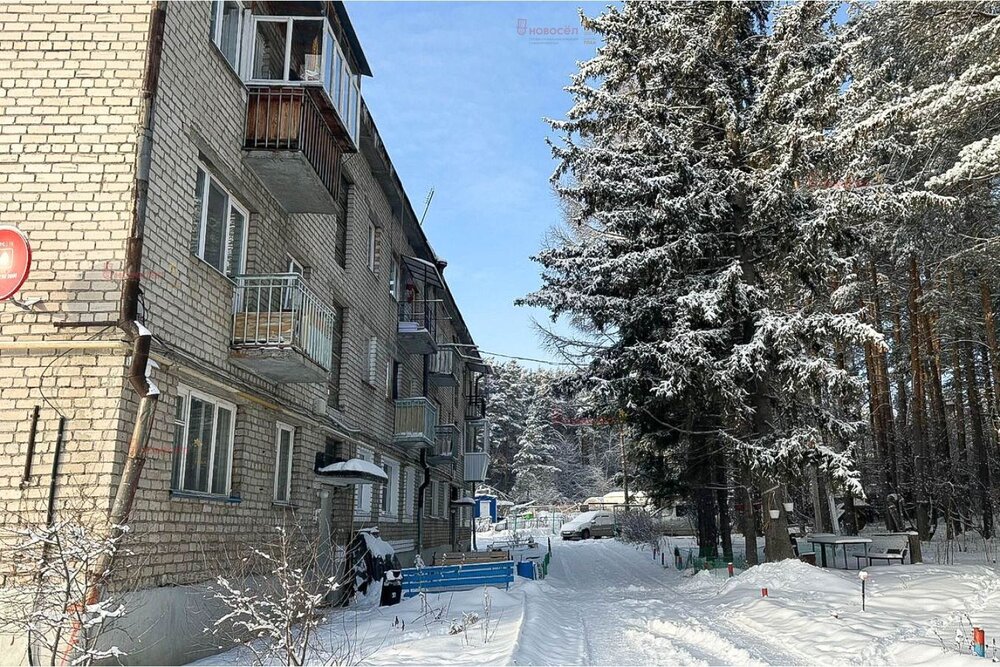 Екатеринбург, ул. Фабричная, 44 (Изоплит) - фото квартиры (2)