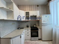 Продажа квартиры: г. Каменск-Уральский, ул. Набережная, 15 (городской округ Каменский) - Фото 1