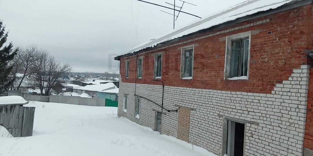 д. Березовка, ул. Ивана Грязнова, 4 (городской округ Артинский) - фото здания (2)