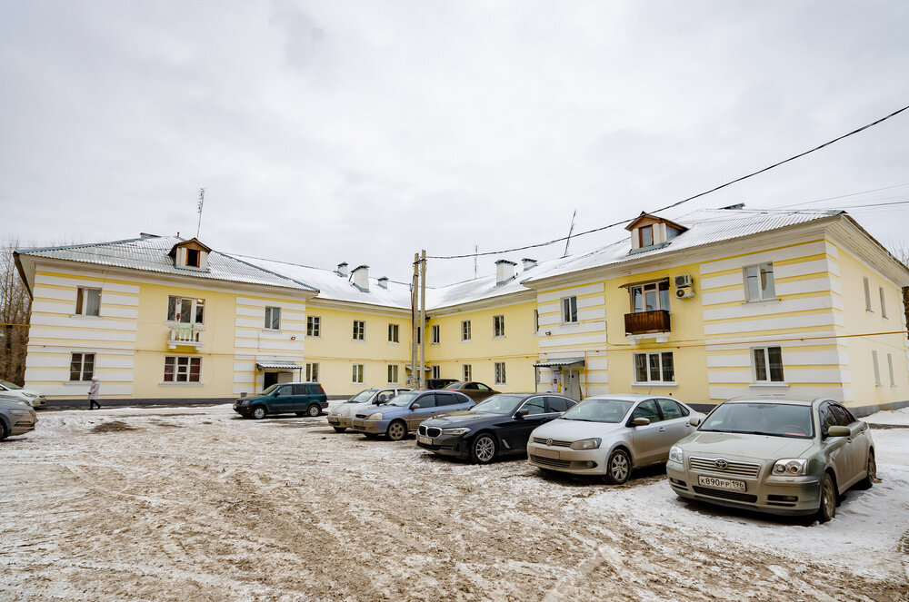 Екатеринбург, ул. Ракетная, 7 (Кольцово) - фото комнаты (1)