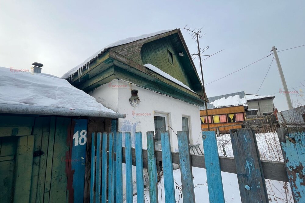 Екатеринбург, ул. Решетская, 18 (Семь ключей) - фото дома (2)
