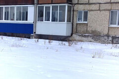 г. Артемовский, ул. Полярников, 33 (городской округ Артемовский) - фото квартиры