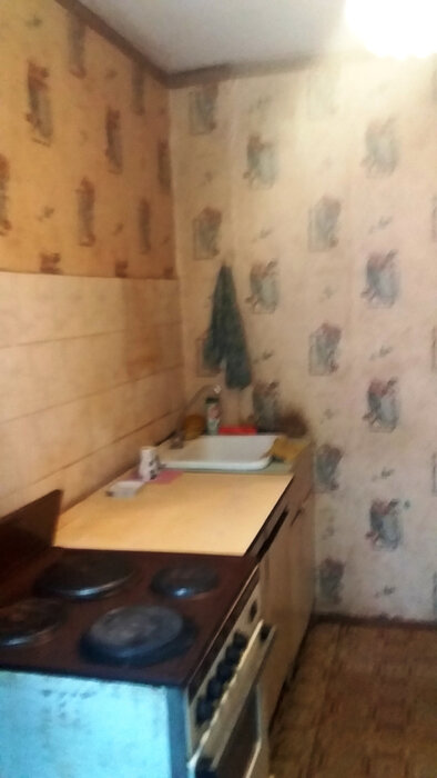 г. Артемовский, ул. Полярников, 31 (городской округ Артемовский) - фото квартиры (4)