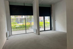 Екатеринбург, ул. Академика Ландау, 7 (Академический) - фото торговой площади