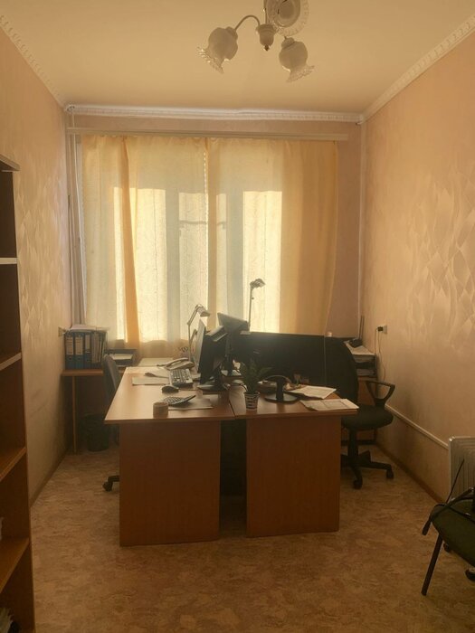 г. Талица, ул. Фрунзе, 8 (городской округ Талицкий) - фото торговой площади (3)