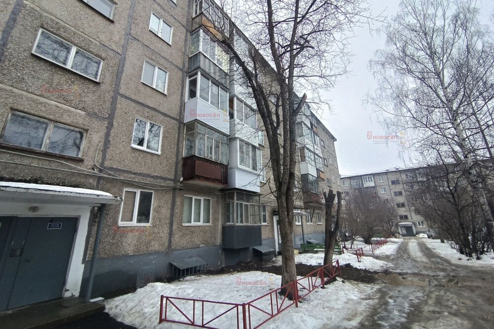 г. Первоуральск, ул. Гагарина, 20 (городской округ Первоуральск) - фото квартиры (2)