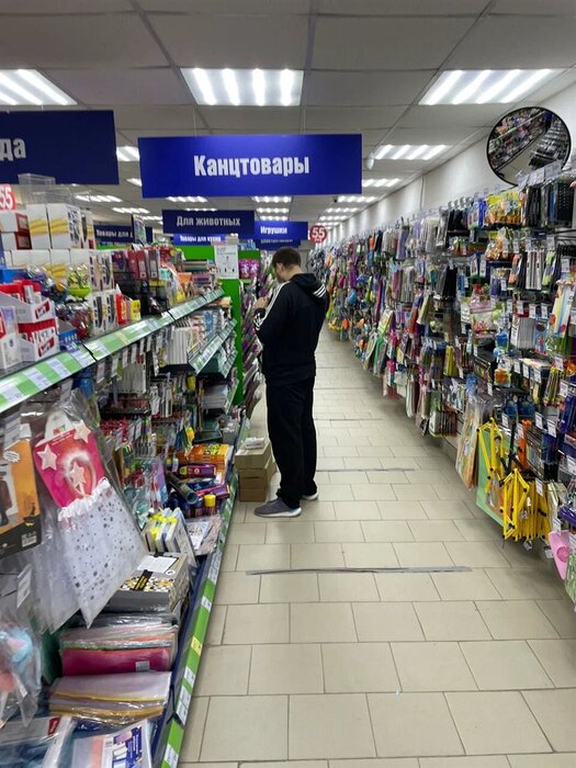 г. Реж, ул. 8 Марта, 23 (городской округ Режевской) - фото торговой площади (1)
