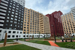Екатеринбург, ул. Краснолесья, 10/6 (УНЦ) - фото квартиры
