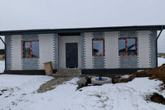 п. Бобровский, ул. Ворошилова, 42 (городской округ Сысертский) - фото дома