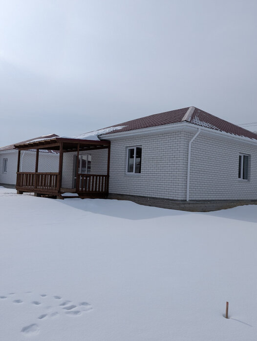 п. Прохладный, ул. Кедровая, 8 (городской округ Белоярский) - фото дома (4)