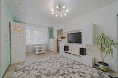 Екатеринбург, ул. Восточная, 178 (Парковый) - фото квартиры