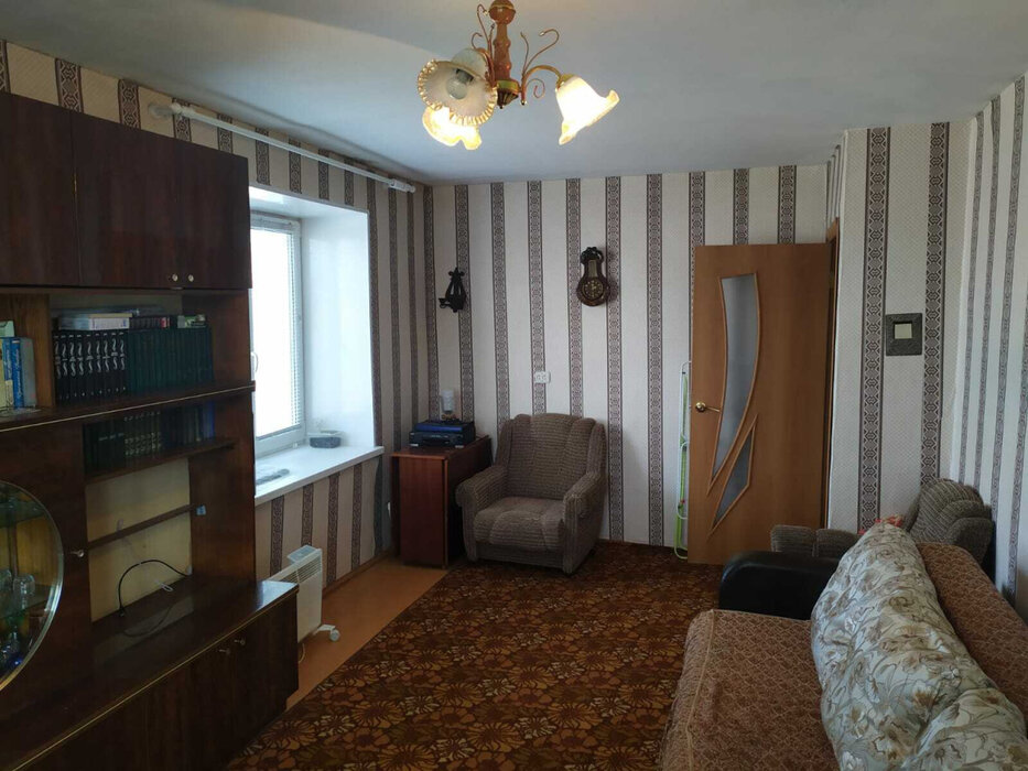 г. Тавда, ул. Матросова, 24 (городской округ Тавдинский) - фото квартиры (1)