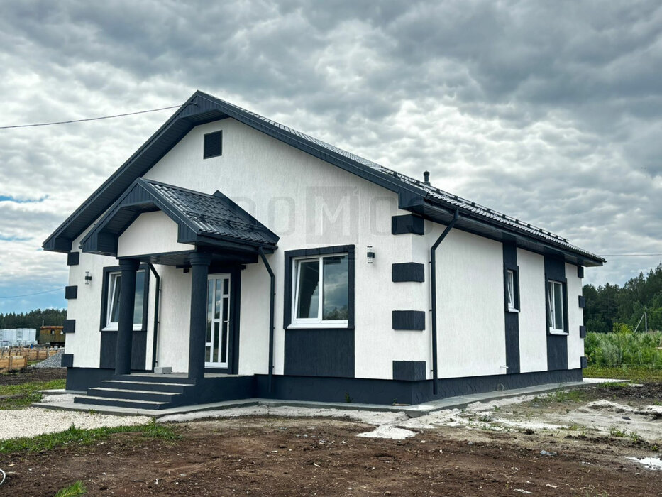 п. Ольховка (г.о. Пышма), ул. Школьников, 1 (городской округ Верхняя Пышма) - фото дома (4)