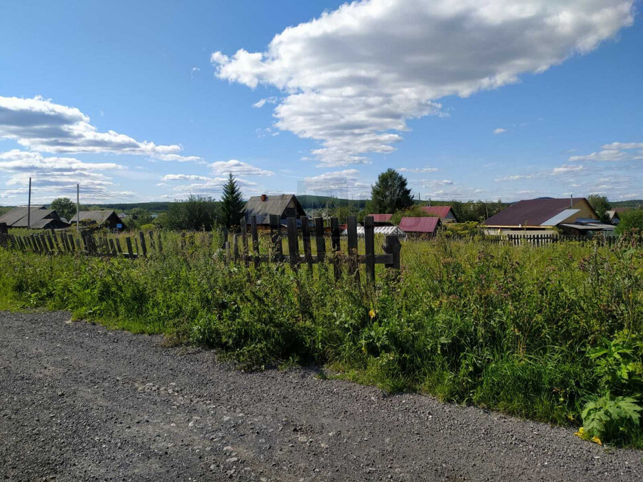 с. Полдневая, ул. Калинина, 23 (городской округ Полевской) - фото земельного участка (7)