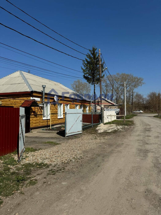 г. Каменск-Уральский, ул. 4-я Рабочая, 4 (городской округ Каменский) - фото дома (2)
