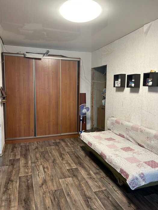 г. Каменск-Уральский, ул. Гагарина, 42 (городской округ Каменский) - фото квартиры (6)
