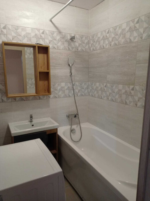 Екатеринбург, ул. Латвийская, 56/3 (Компрессорный) - фото квартиры (8)