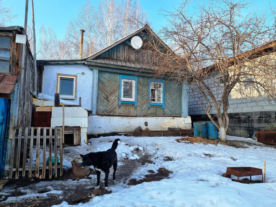 г. Кировград, ул. Порошина, 11 (городской округ Кировградский) - фото дома (6)