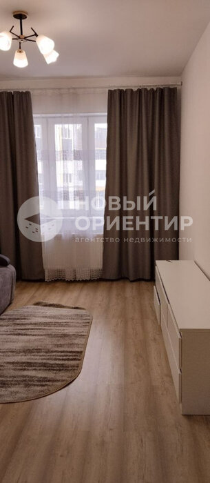 Екатеринбург, ул. Академика Парина, 4/2 (Академический) - фото квартиры (2)