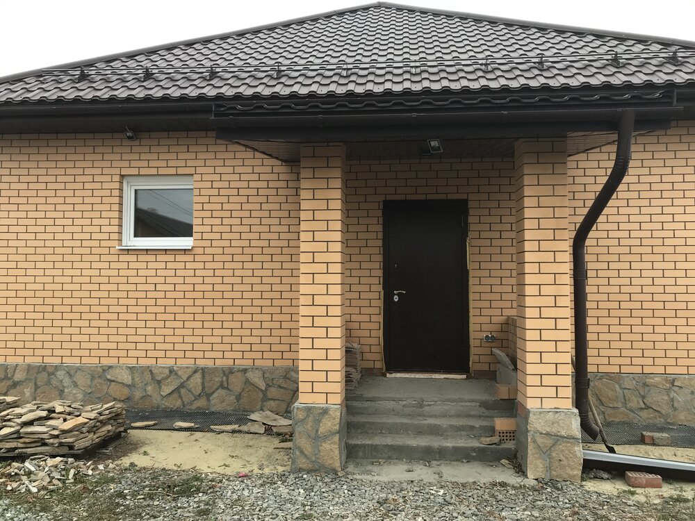 п. Большой Исток, ул. Кленовая, 25 (городской округ Сысертский) - фото коттеджа (1)