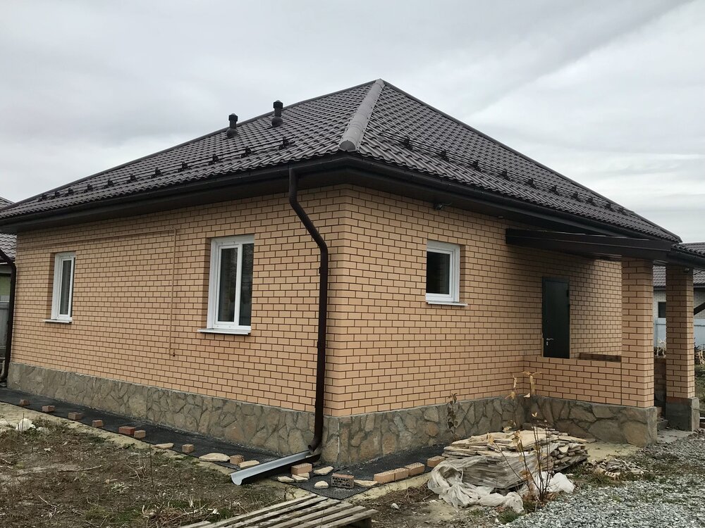 п. Большой Исток, ул. Кленовая, 25 (городской округ Сысертский) - фото коттеджа (2)