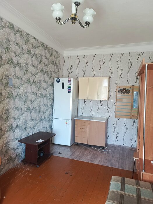 г. Каменск-Уральский, ул. Исетская, 14 (городской округ Каменский) - фото комнаты (6)