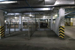 Екатеринбург, ул. Павла Шаманова, 8 (Академический) - фото гаража