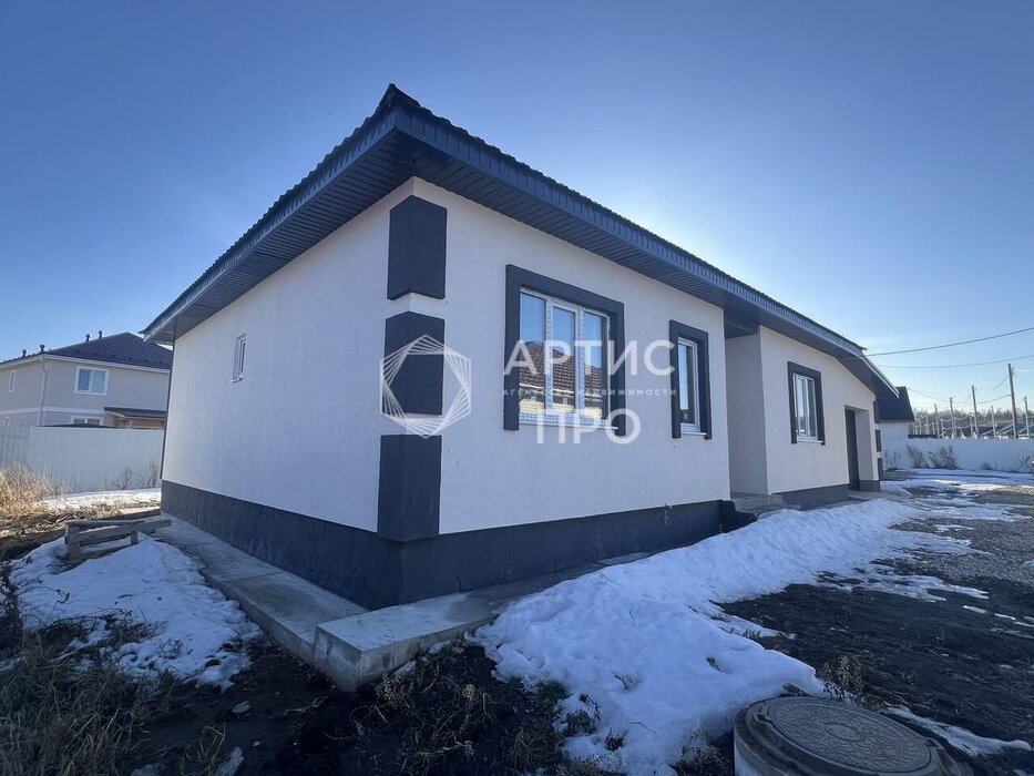 п. Прохладный, ул. Брусничная, 29 (городской округ Белоярский) - фото дома (1)
