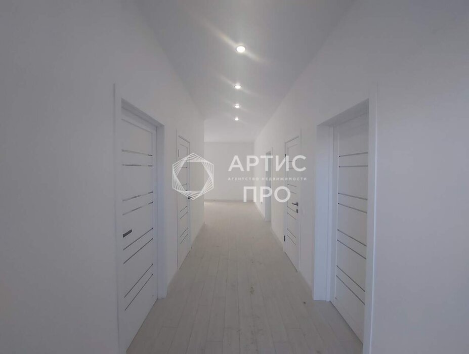 п. Прохладный, ул. Брусничная, 27 (городской округ Белоярский) - фото дома (5)