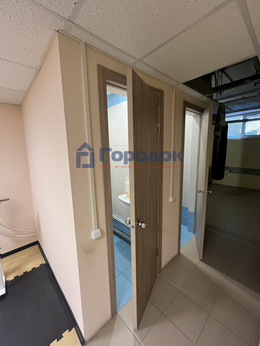 г. Каменск-Уральский, ул. Кутузова, 42б (городской округ Каменский) - фото офисного помещения (4)