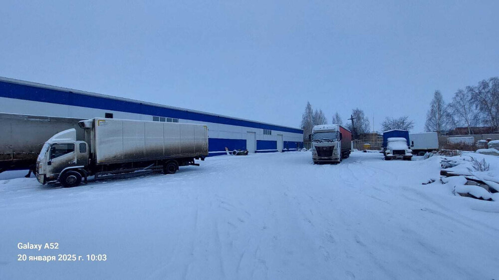 поселок городского типа Белоярский, ул. Красный Октябрь, 170 (городской округ Белоярский) - фото склада (1)