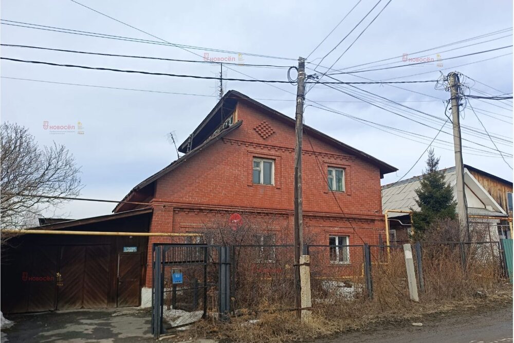 г. Верхняя Пышма, городской округ Верхняя Пышма, Серовское направление, 17, ул.Красных Партизан, 27 (Выберите район) - фото дома (2)