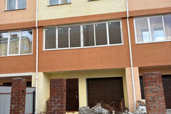 Екатеринбург, ул. Колокольная, 31 (УНЦ) - фото таунхауса