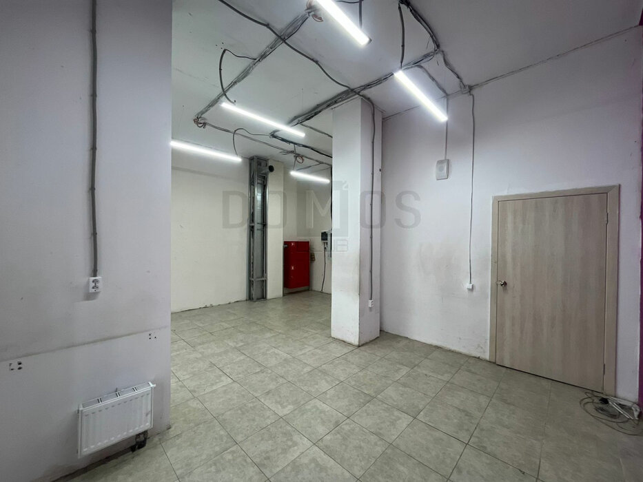 Екатеринбург, ул. 40-летия Комсомола, 35/2 (ЖБИ) - фото торговой площади (2)