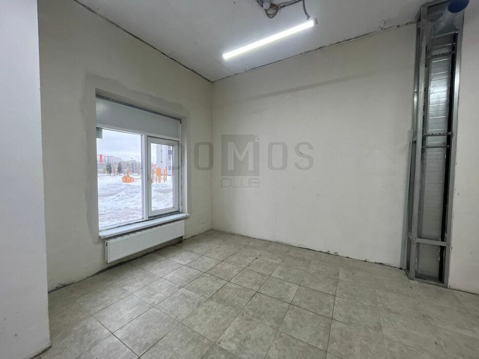 Екатеринбург, ул. 40-летия Комсомола, 35/2 (ЖБИ) - фото торговой площади (4)