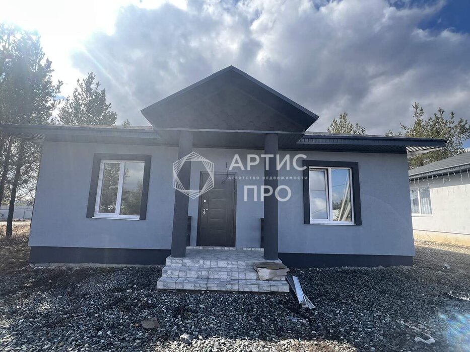 п. Рассоха, ул. Черничная, 27 (городской округ Белоярский) - фото дома (2)