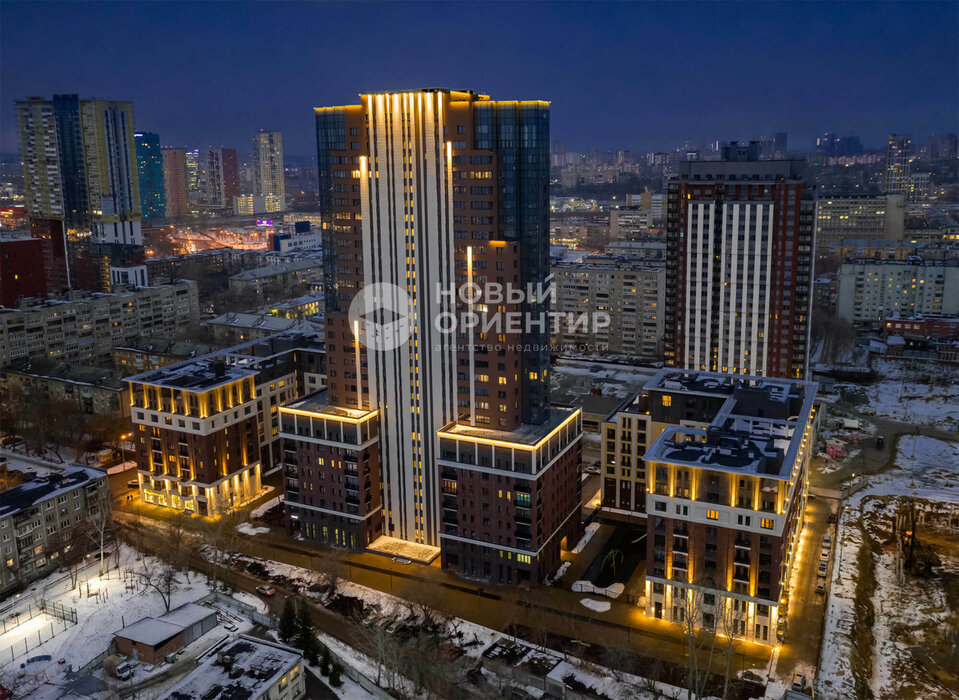 Екатеринбург, ул. Азина, 25 (Центр) - фото квартиры (1)