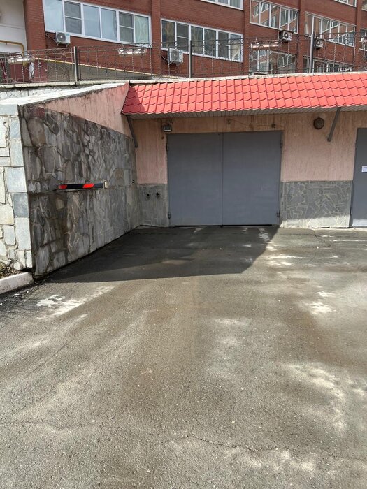 Екатеринбург, ул. Сакко и Ванцетти, 105/1 (Центр) - фото гаража (1)
