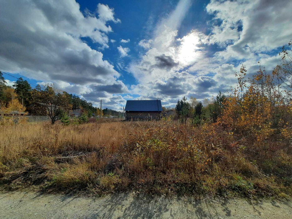 п. Рефтинский, ул. Васильковая, 17 (городской округ Рефтинский) - фото земельного участка (2)