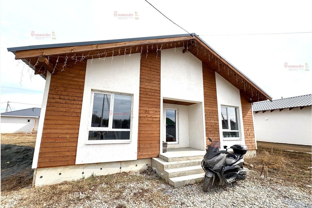 к.п. Чистые росы-2, ул. Минеральная, 14 (городской округ Белоярский) - фото коттеджа (2)