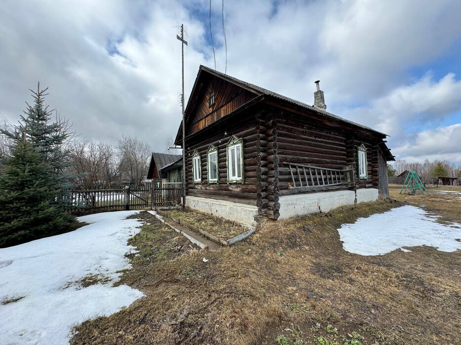 п. Октябрьский (г.о. Березовский), ул. Первомайская, 2 (городской округ Березовский) - фото дома (3)