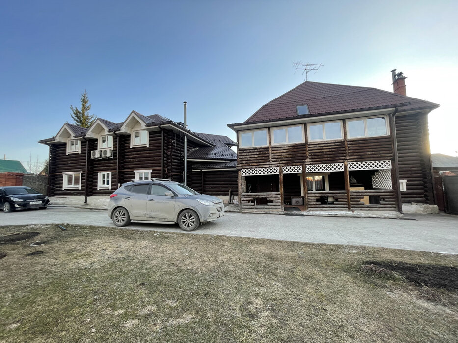 г. Сысерть, ул. Кузнечный, 10 (городской округ Сысертский) - фото дома (2)