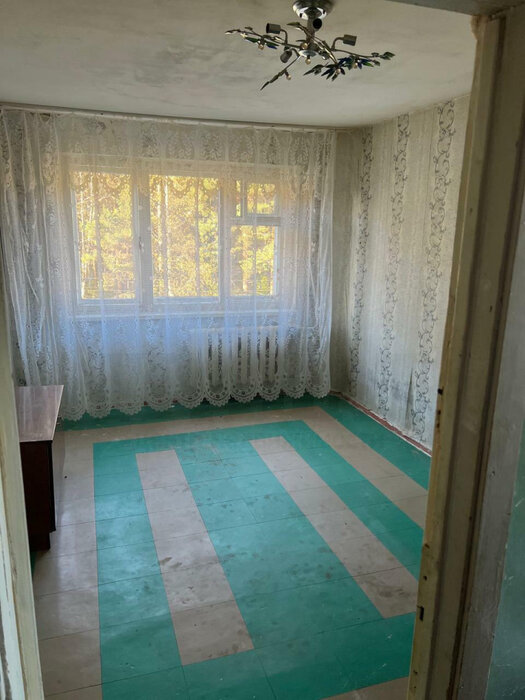 п. Рефтинский, ул. Гагарина, 18а (городской округ Рефтинский) - фото комнаты (1)