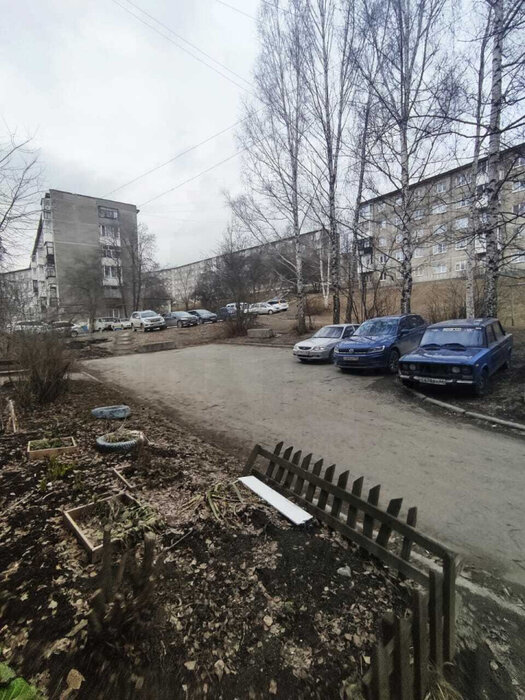 г. Первоуральск, ул. Емлина, 18 (городской округ Первоуральск) - фото квартиры (6)