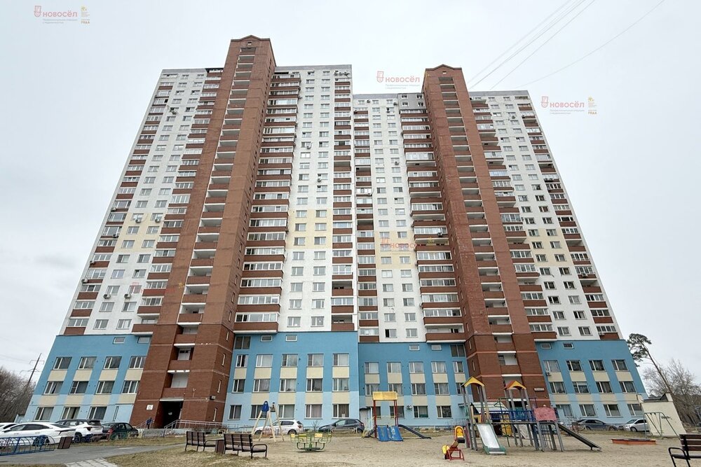 Екатеринбург, ул. Базовый, 50 (Автовокзал) - фото квартиры (2)
