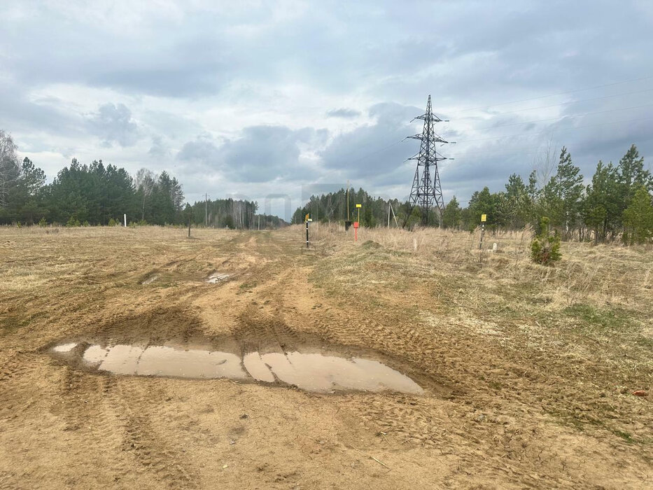 д. Космакова, ул. 59 км автодороги Екатеринбург-Челябинск (городской округ Сысертский) - фото земельного участка (1)