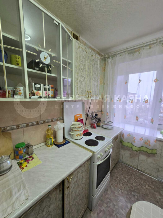 г. Кировград, ул. Центральный, 17 (городской округ Кировградский) - фото квартиры (2)