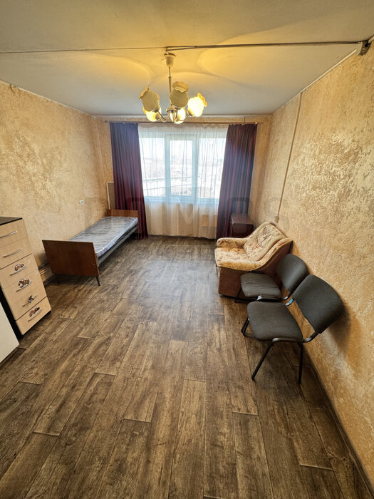 Екатеринбург, ул. 40-летия Комсомола, 32к2 (ЖБИ) - фото комнаты (1)