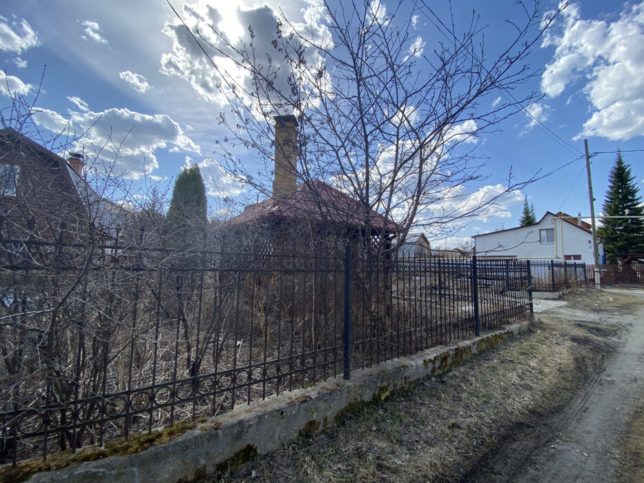п. Санаторный, СНТ Искра-52 (городской округ Верхняя Пышма) - фото сада (4)