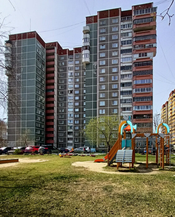 Екатеринбург, ул. Сиреневый, 4/2 (ЖБИ) - фото квартиры (1)